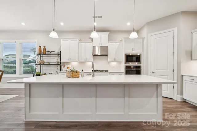 $840,000 | 1010 Carlyle Lane, Monroe, NC 28110