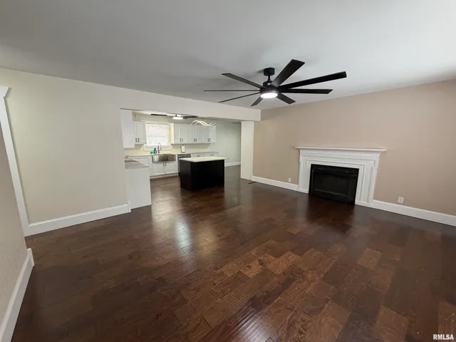 $275,000 | 4267 Evergreen Drive, Galesburg, IL 61401