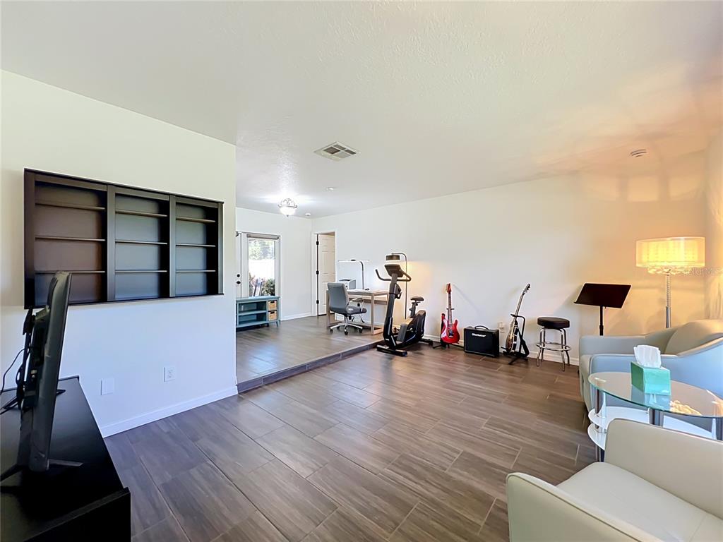 300 Oakhurst Street Altamonte Springs, FL 32701 - Photo 13 of 74