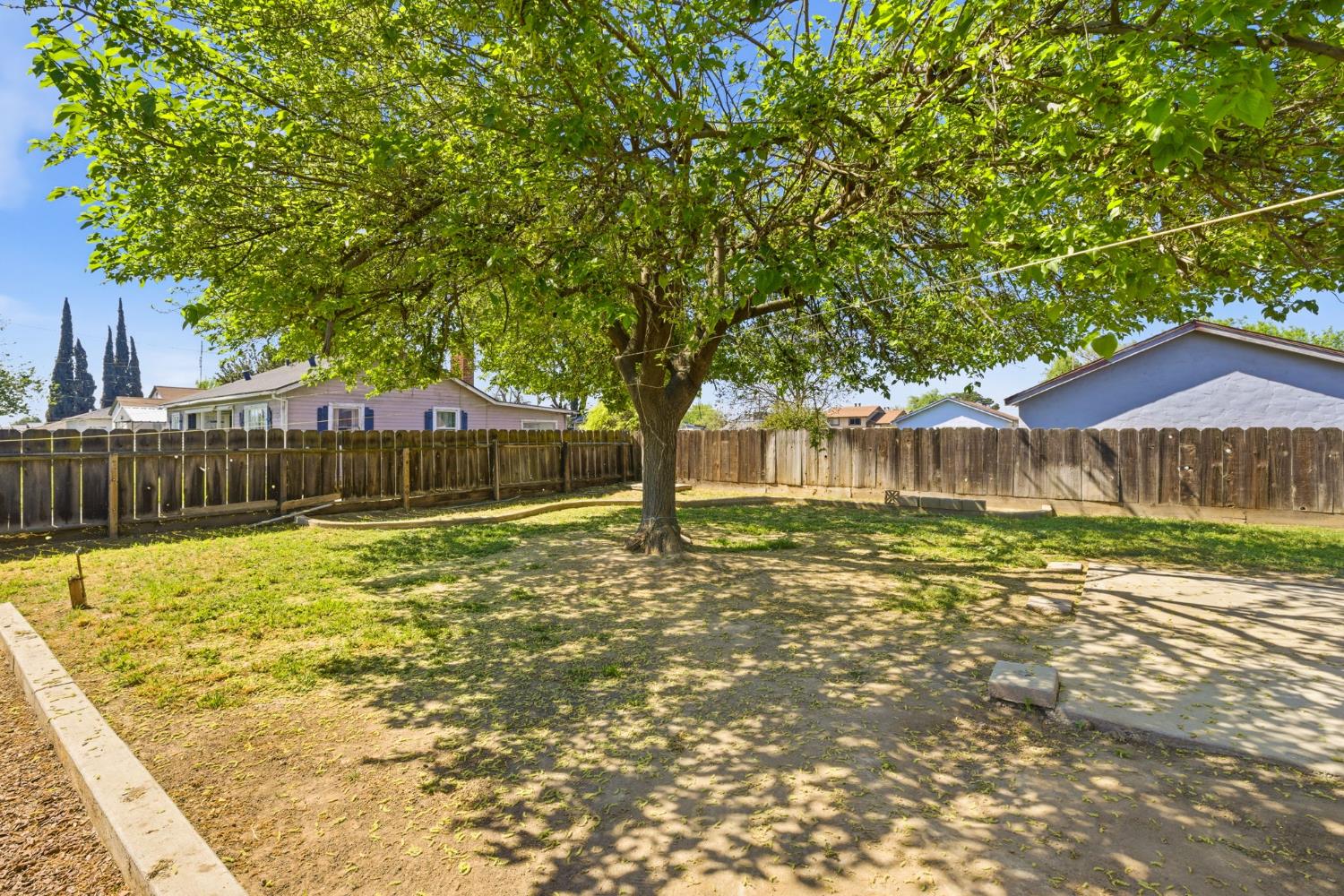 133 Oleander Avenue Lemoore, CA 93245 - Photo 30 of 30 a view of a back yard