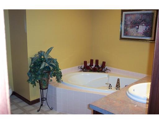 8975 Knouff Road Piqua, OH 45356 - Photo 11 of 18 Gallery Image 11
