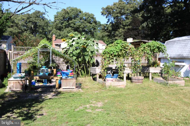 an outdoor space with garden