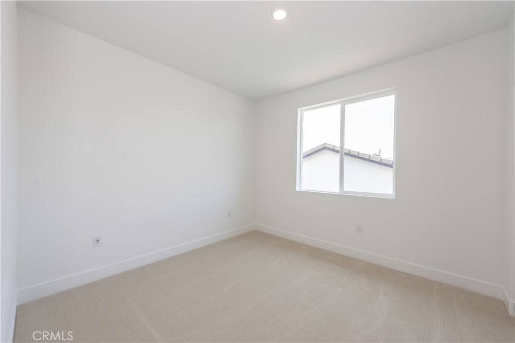 136 Seep Irvine, CA 92618 - Photo 23 of 32