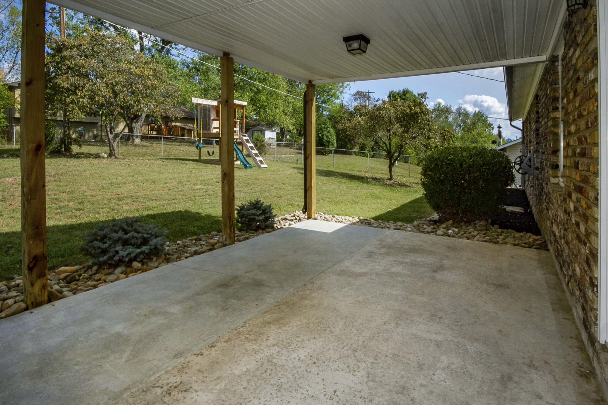 7816 Whitcomb Road Powell, TN 37849 - Photo 25 of 30 5EE7FA0B-2D07-4569-88BE-4D8C8587A993