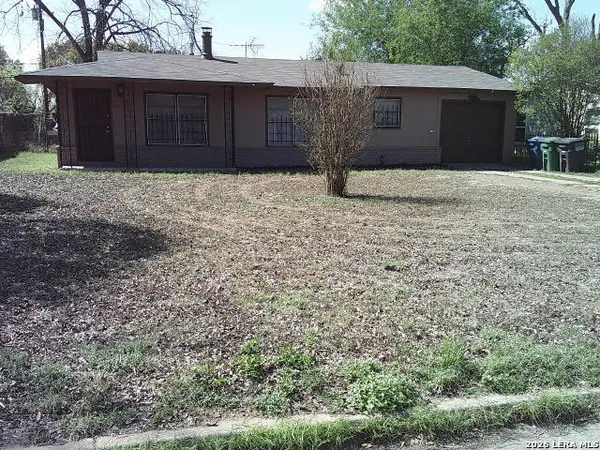 $1,300 | 334 Tomrob Drive, San Antonio, TX 78220