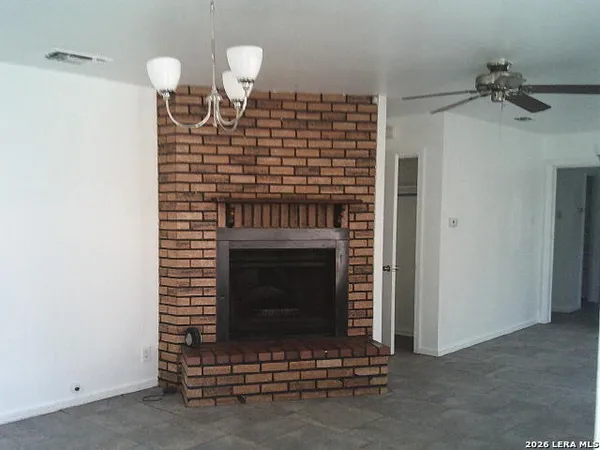 $1,300 | 334 Tomrob Drive, San Antonio, TX 78220