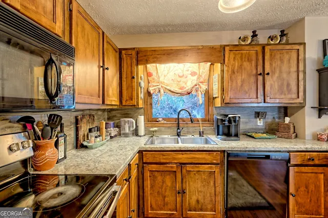 $350,000 | 81 Lost Valley Drive, Sky Valley, GA 30537