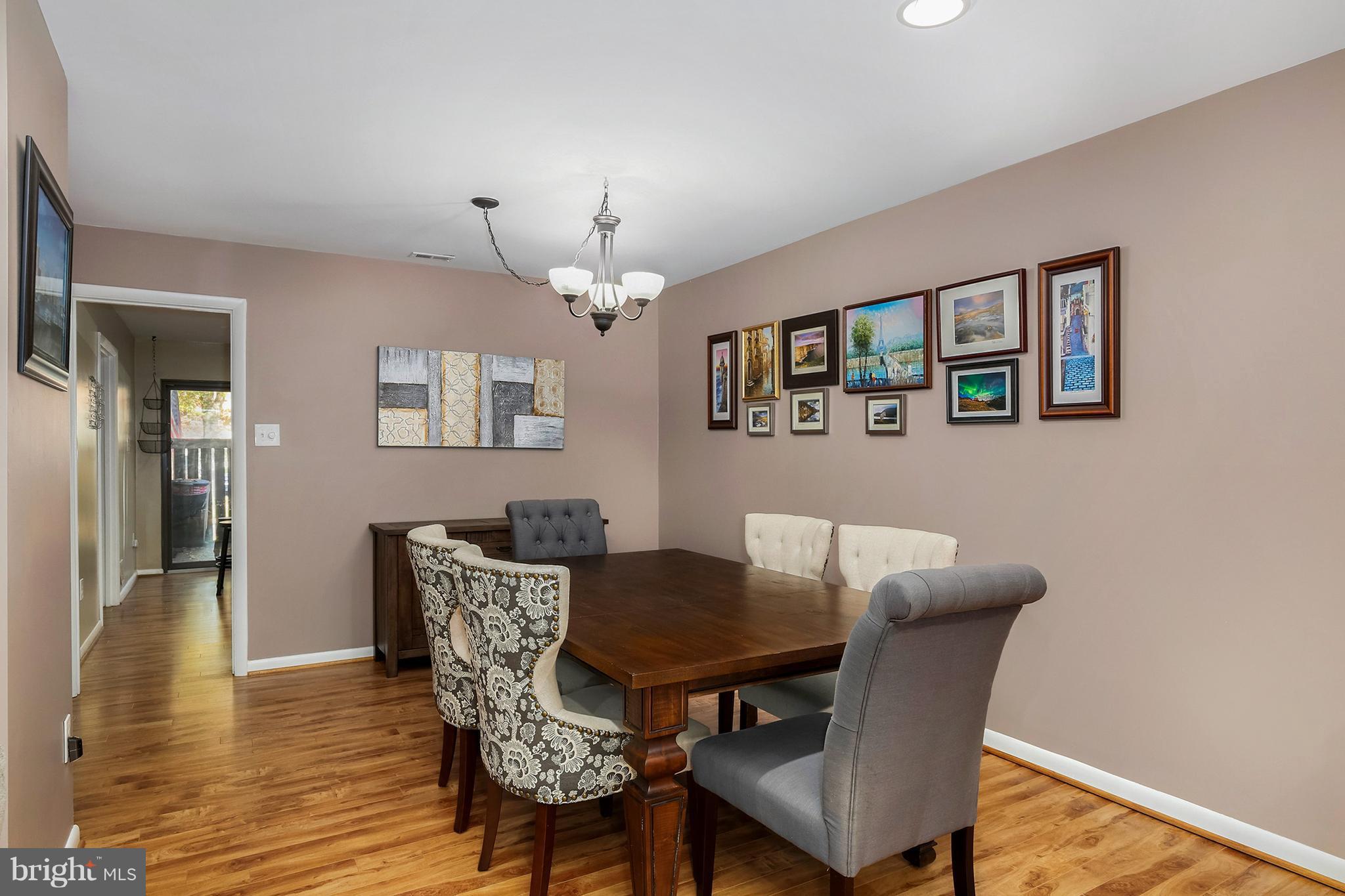 11623 Newbridge Court Reston, VA 20191 - Photo 11 of 30 Interior (General)