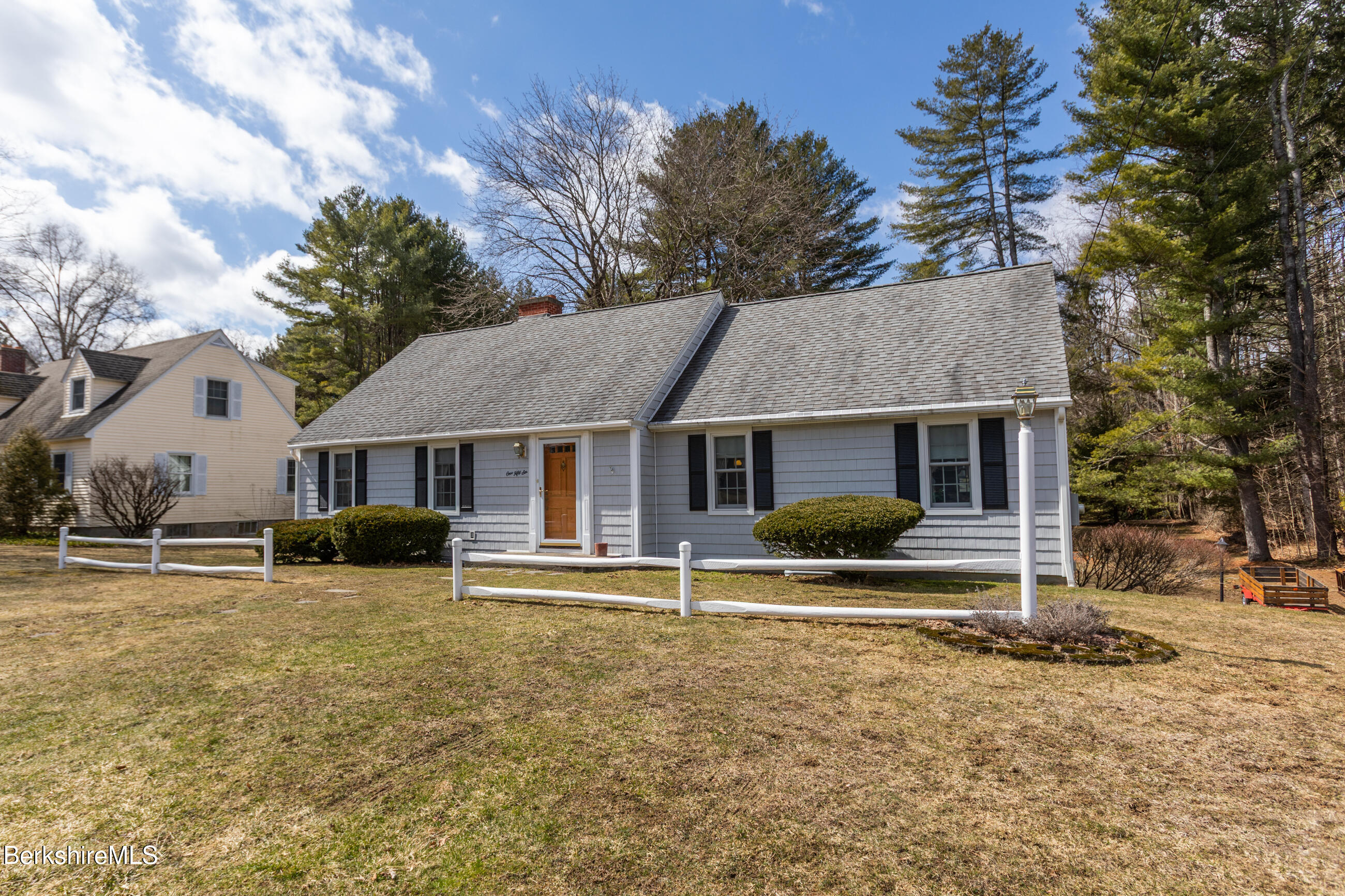 156 East New Lenox Road Pittsfield, MA 01201 - Photo 41 of 41 Street View