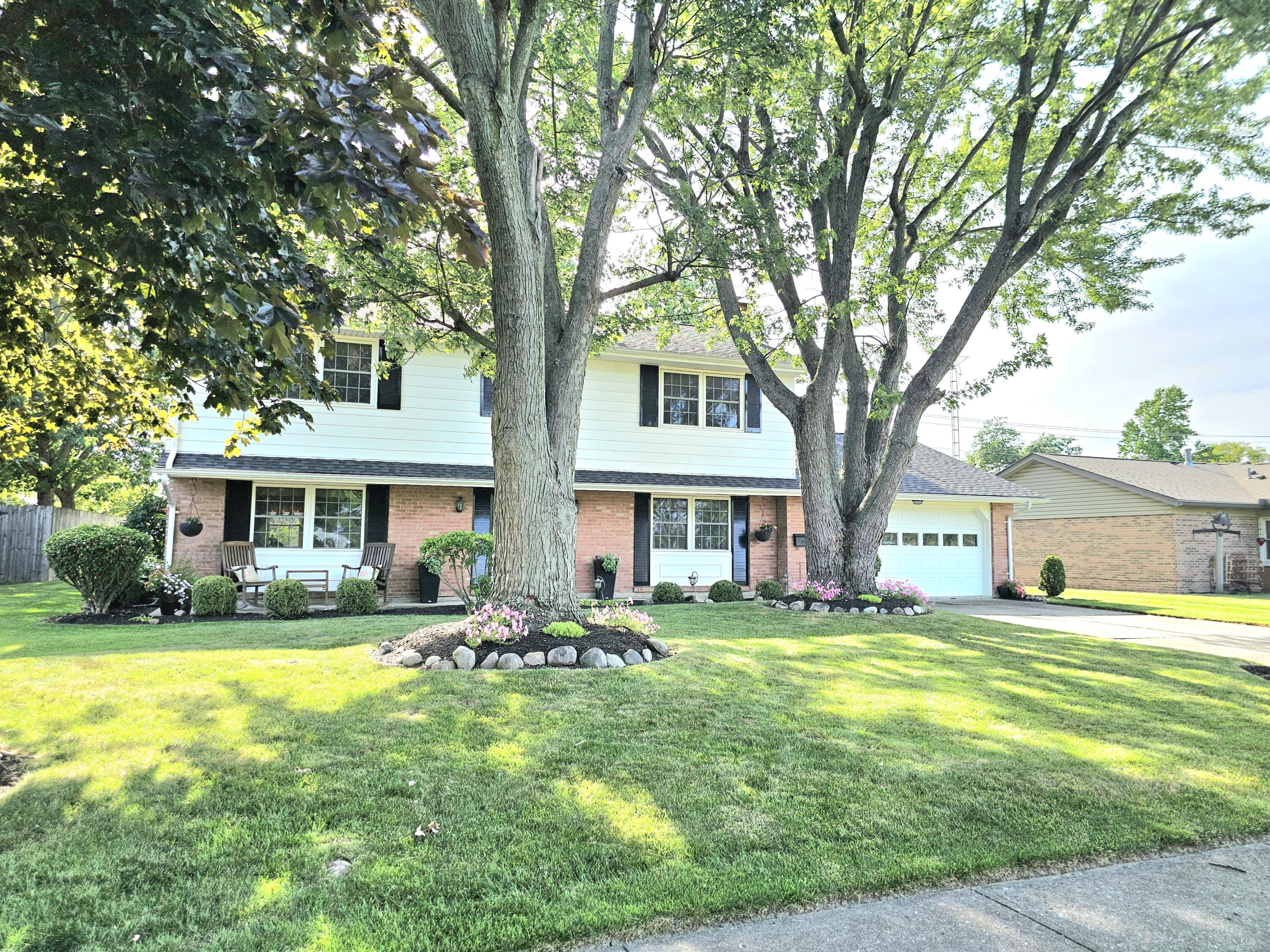 214 Tetbury Road Troy, OH 45373 - Photo 3 of 47 Gallery Image 3
