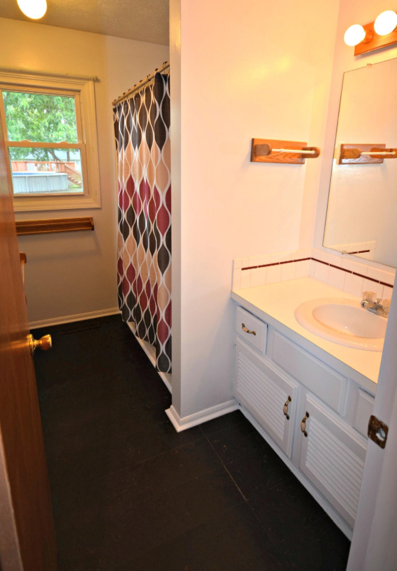 5603 Angling Road Portage, MI 49024 - Photo 16 of 31 Bathroom