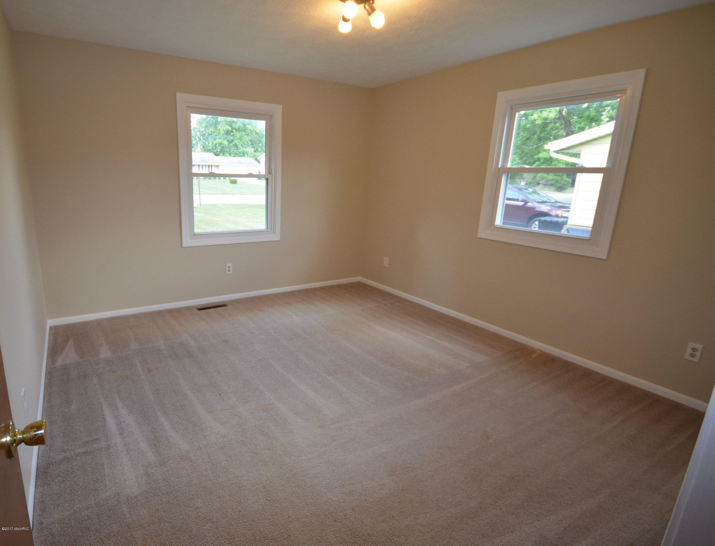 5603 Angling Road Portage, MI 49024 - Photo 9 of 31 Bed 1