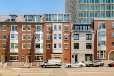 $1,849,000 | 10 Bowdoin Street, Unit 304, Boston, MA 02114