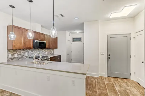 $375,000 | 908 Nueces Street, Unit 14, Austin, TX 78701