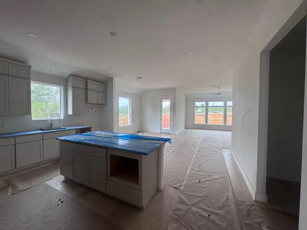$549,999 | 135 Comfort Drive, Buda, TX 78610