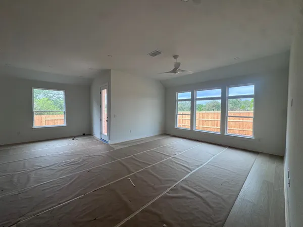 $549,999 | 135 Comfort Drive, Buda, TX 78610