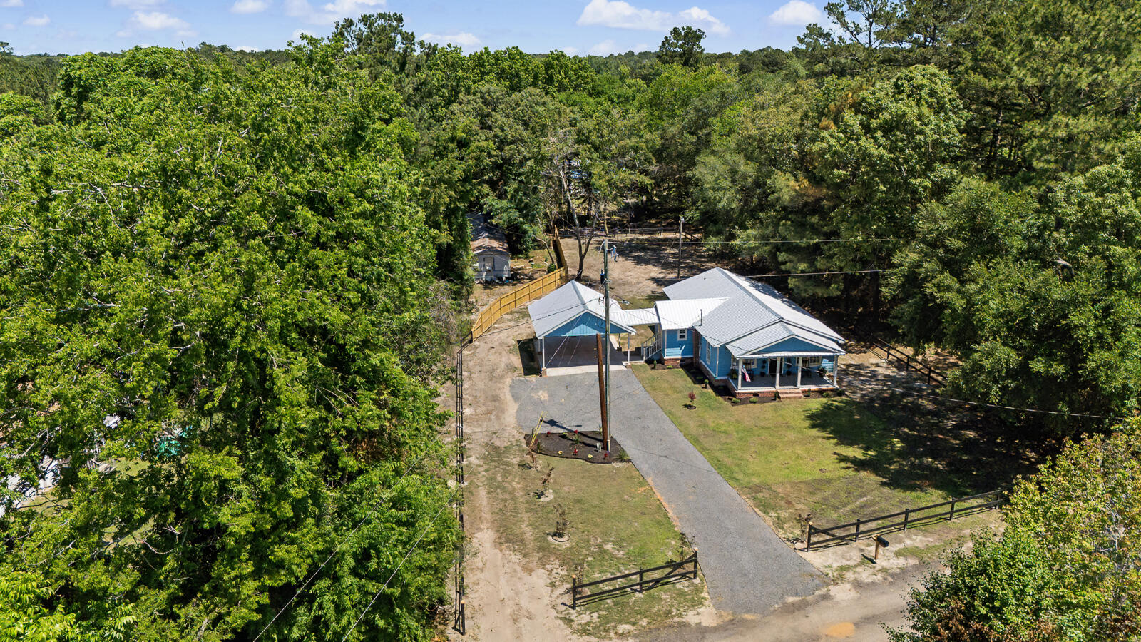 192 Bounty Road Eutawville, SC 29048 - Photo 5 of 37 192 Bounty Rd 4 of 35