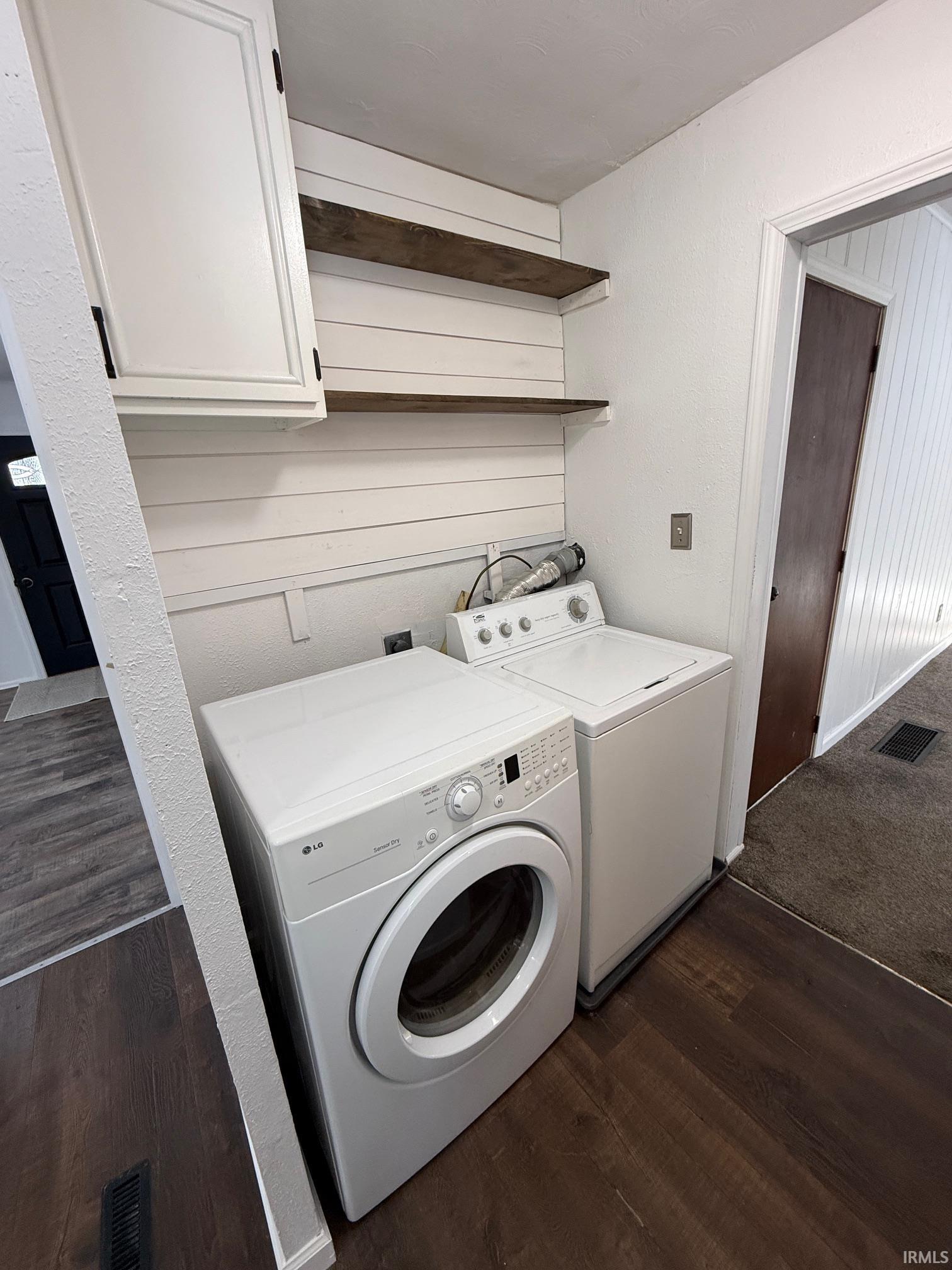 51272 Bittersweet Road Granger, IN 46530 - Photo 20 of 26