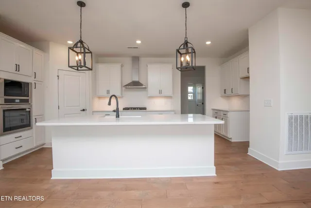 $739,900 | 405 Ivey Farms Road, Farragut, TN 37934