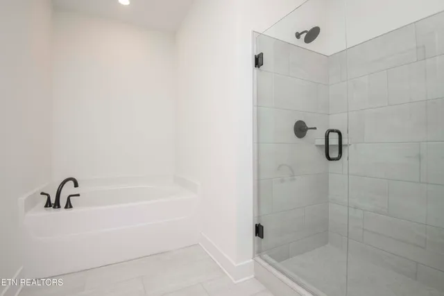 $739,900 | 405 Ivey Farms Road, Farragut, TN 37934