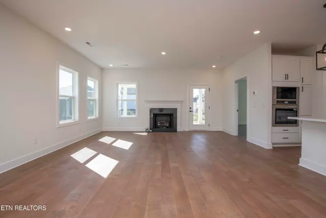 $739,900 | 405 Ivey Farms Road, Farragut, TN 37934