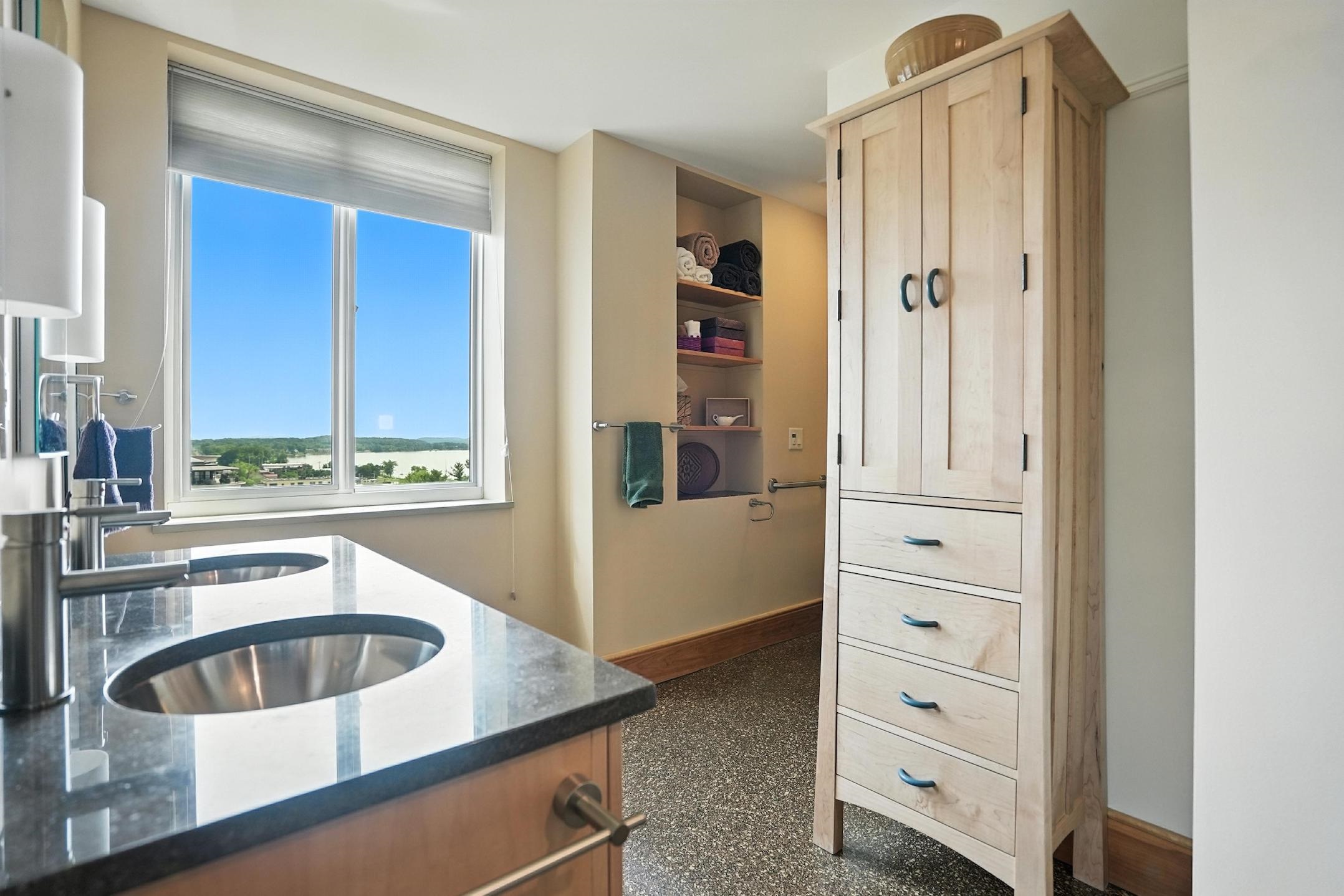 35 Cherry Street, Unit 404 Burlington, VT 05401 - Photo 23 of 40