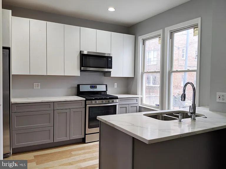 742 Columbia Road Northwest Washington, DC 20001 - Photo 2 of 4