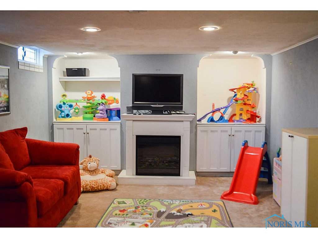 2830 Cheltenham Road Toledo, OH 43606 - Photo 17 of 20 Fin Basement.