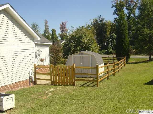 4314 Frank Vance Road Charlotte, NC 28216 - Photo 3 of 15