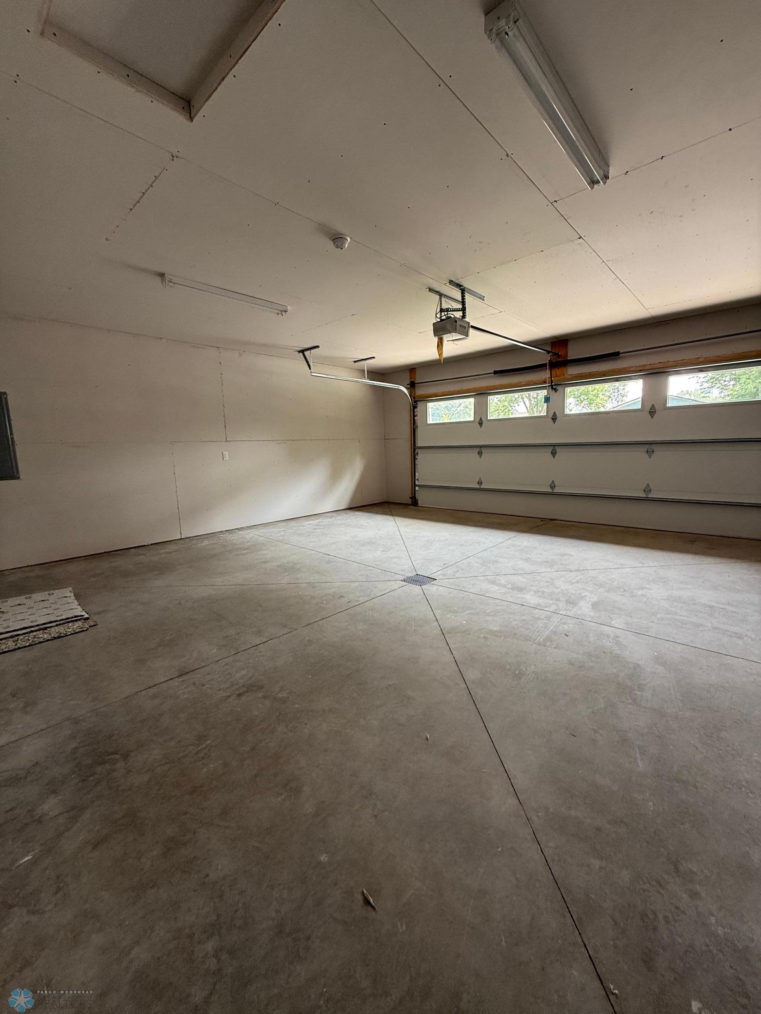 438 4th Street Wyndmere, ND 58081 - Photo 28 of 28