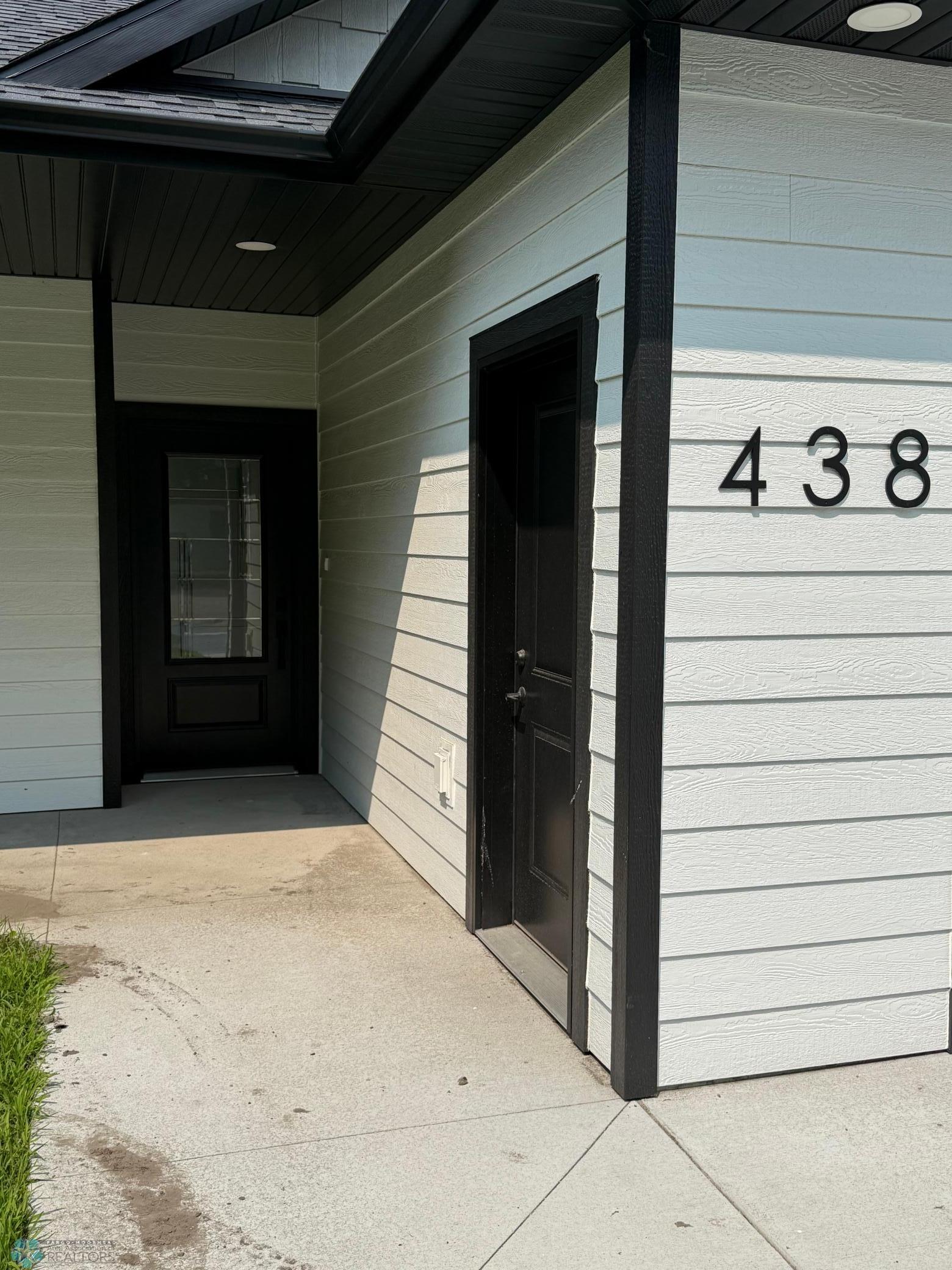 438 4th Street Wyndmere, ND 58081 - Photo 3 of 28