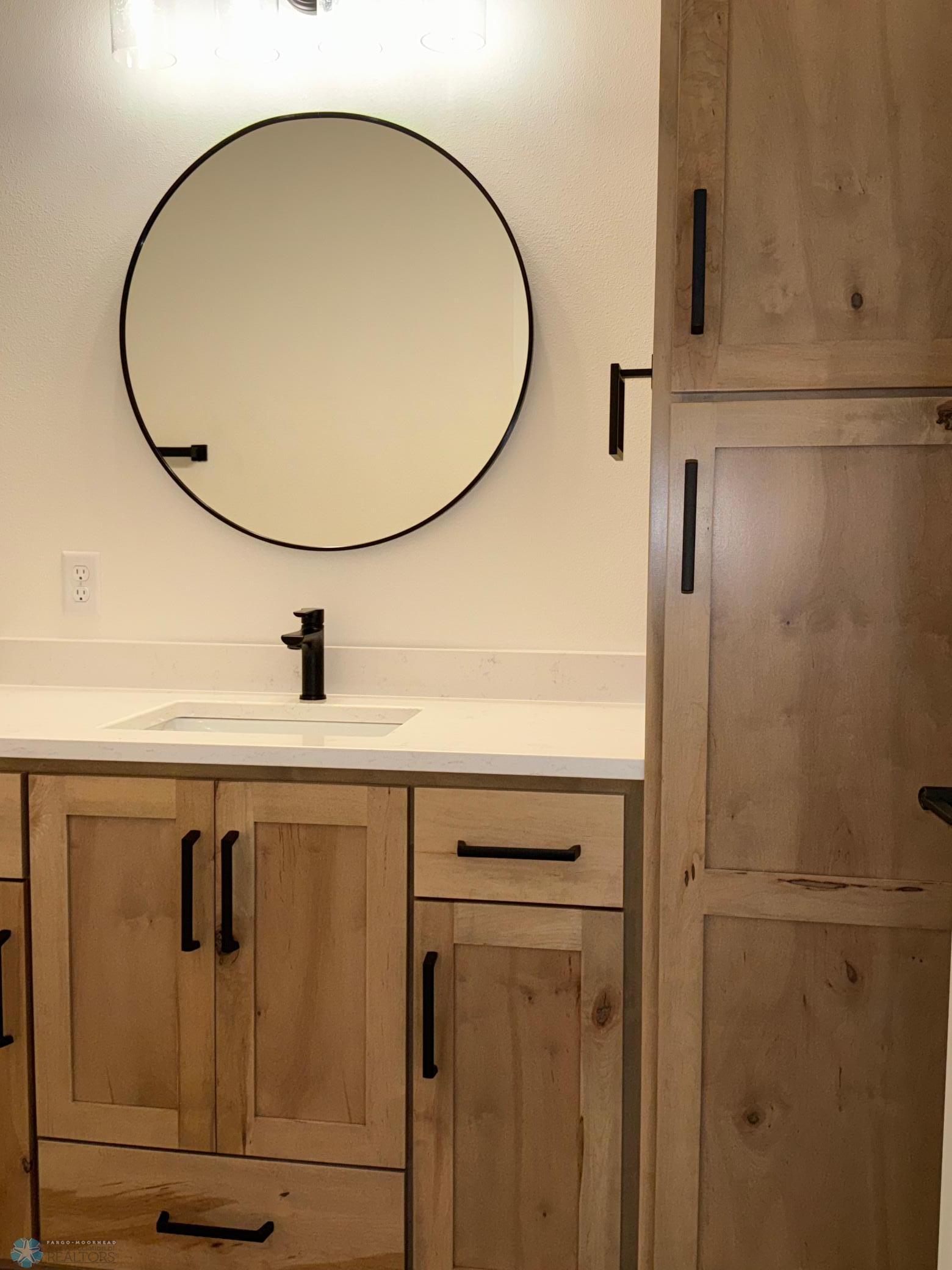 438 4th Street Wyndmere, ND 58081 - Photo 10 of 28