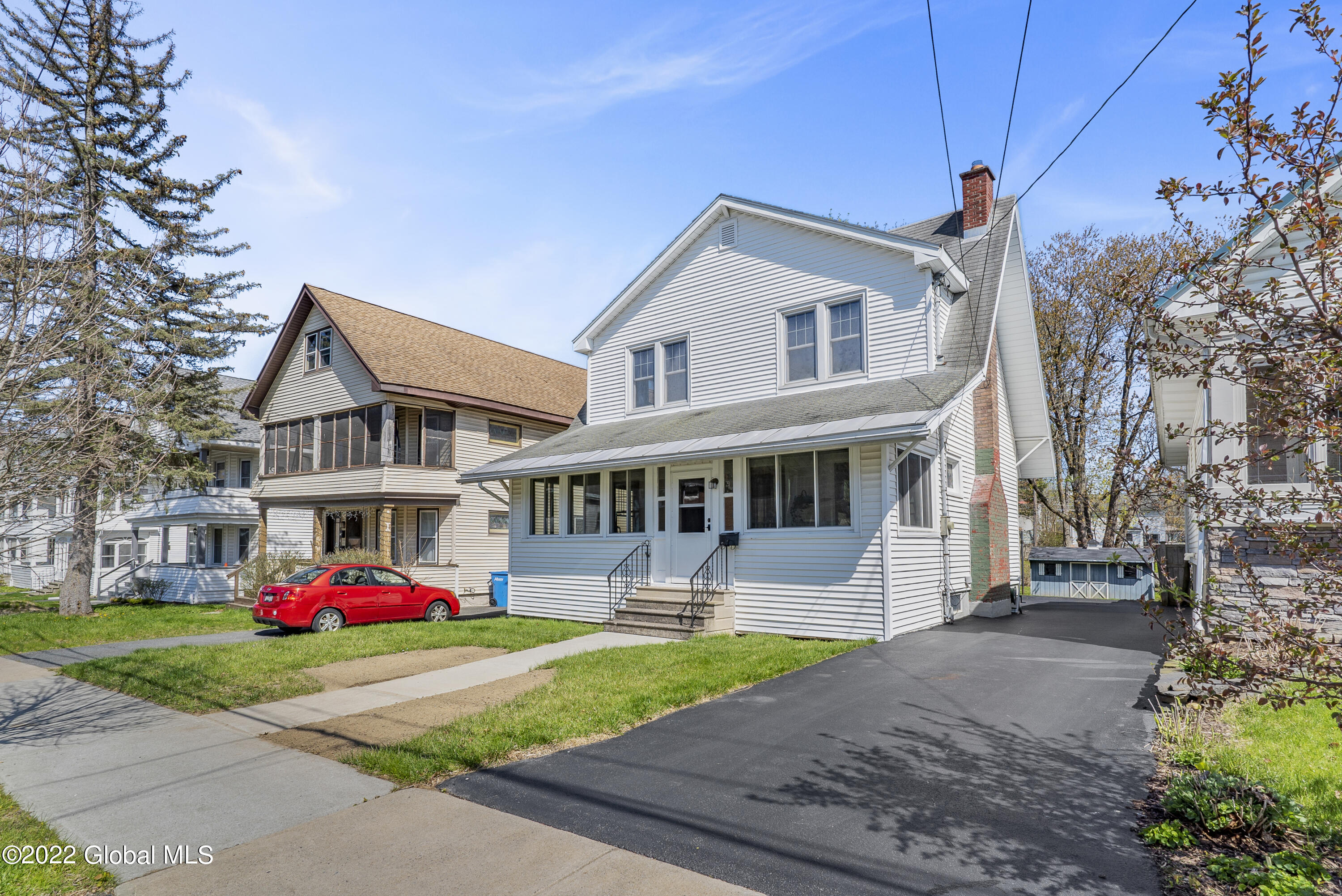 70 Pinewood Avenue, Albany, NY 12208 Compass