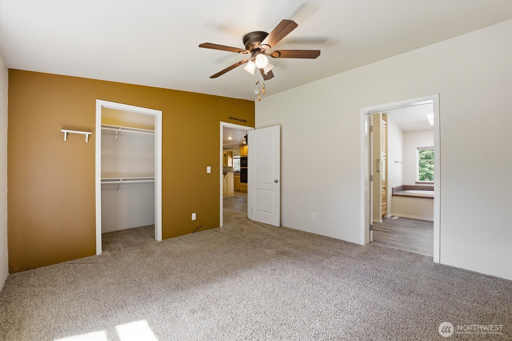 1142 Driskill Road Newport, WA 99156 - Photo 15 of 40 a view of empty room with a ceiling fan
