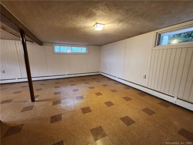 $2,800 | 24 Savi Avenue, Waterford, CT 06385