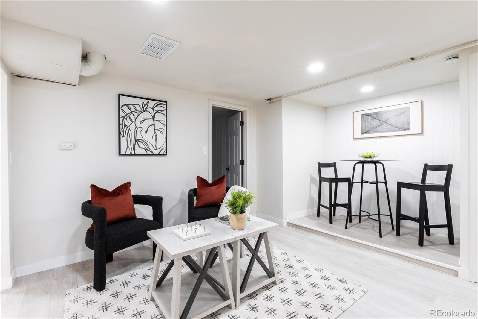 2960 Poplar Street Denver, CO 80207 - Photo 23 of 40