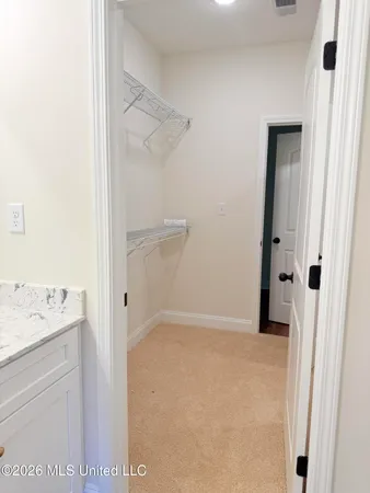 $383,250 | 6104 Hickory Pt Drive, Walls, MS 38680