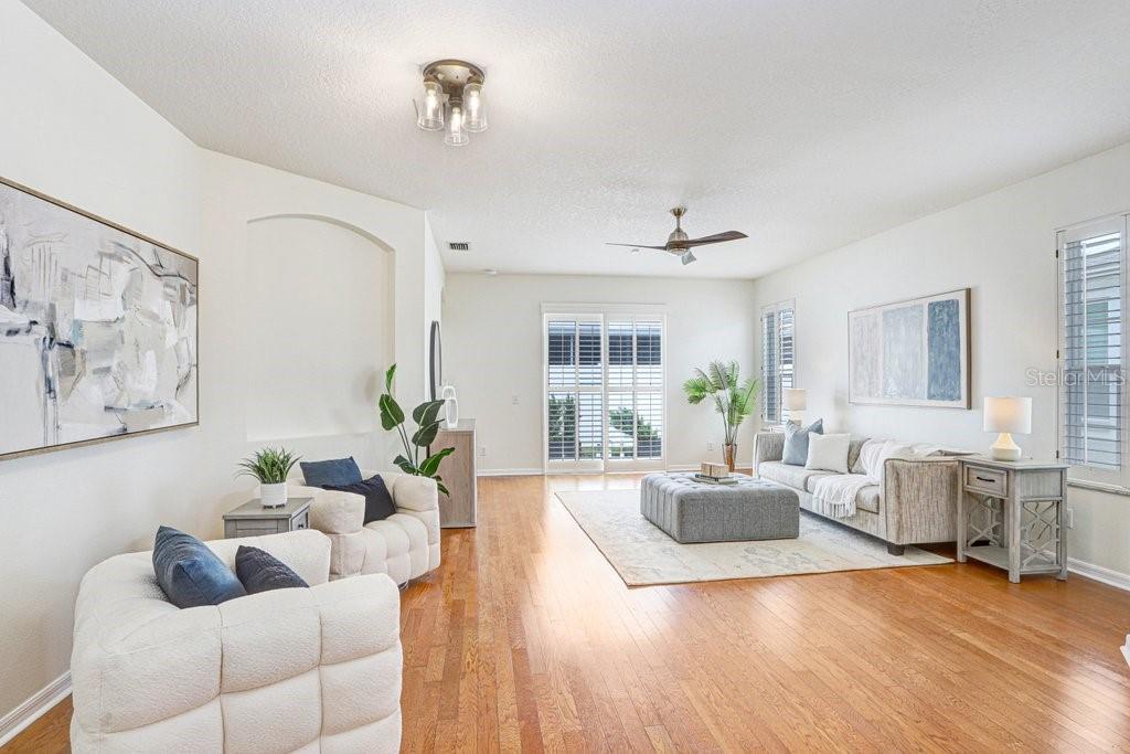 8531 Acorn Ridge Court Tampa, FL 33625 - Photo 5 of 39