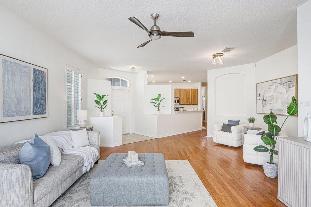 8531 Acorn Ridge Court Tampa, FL 33625 - Photo 8 of 39