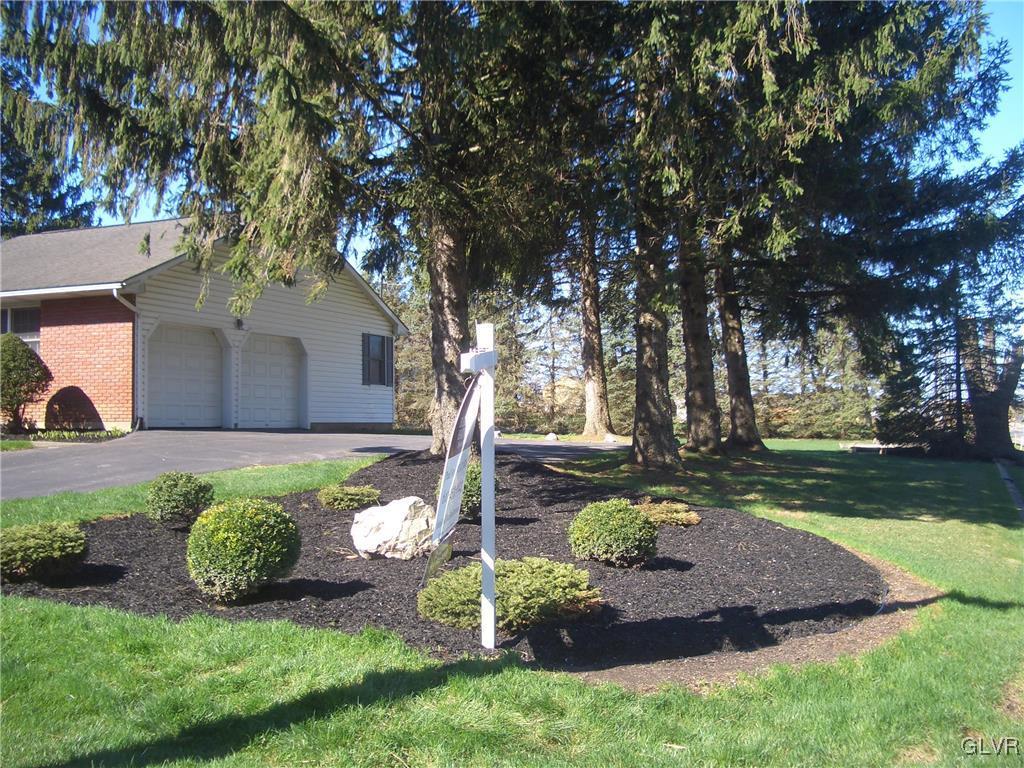 3424 Bridlepath Road Easton, PA 18045 - Photo 8 of 26 Gallery Image 8