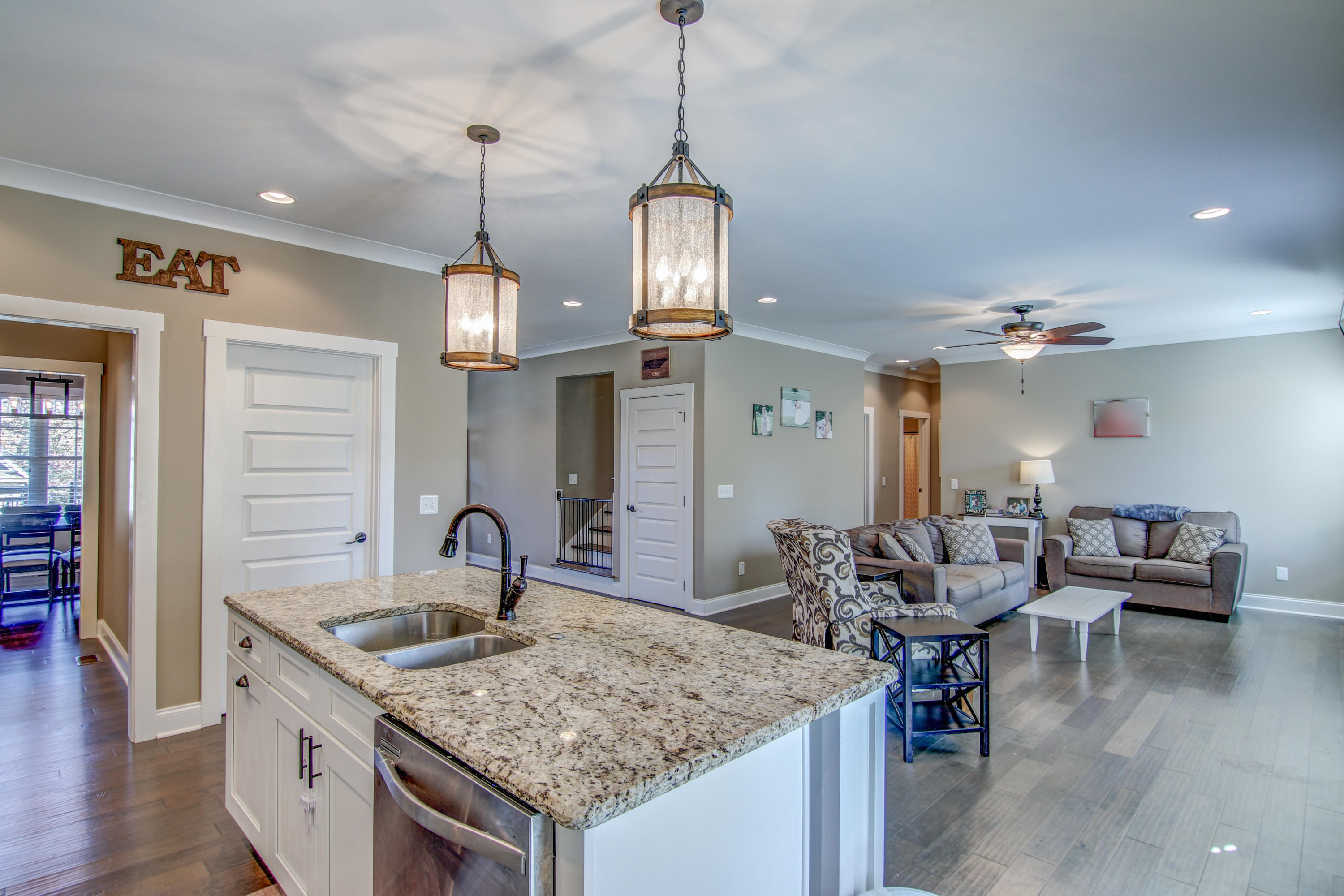 3124 London Road Kingsport, TN 37664 - Photo 12 of 44 LP1A0186_87_88_89_90-Edit