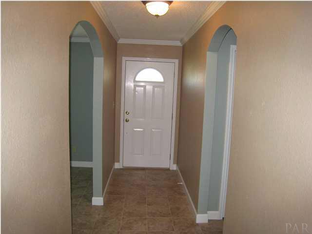 5450 Ponte Verde Road Pensacola, FL 32507 - Photo 2 of 19 Foyer