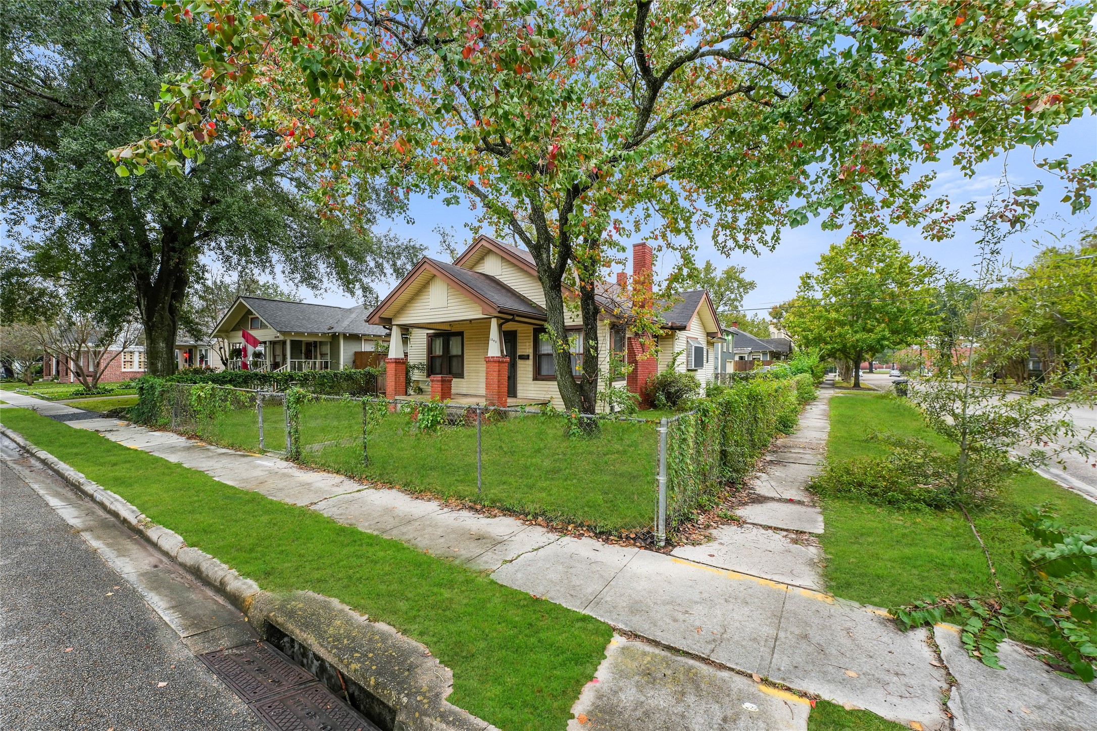 1040 West Cottage Street Houston, TX 77009 - Photo 7 of 13