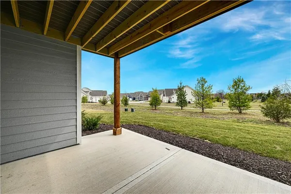$669,510 | 13427 West 174th Terrace, Overland Park, KS 66221