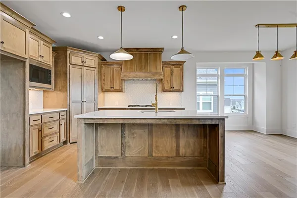$669,510 | 13427 West 174th Terrace, Overland Park, KS 66221