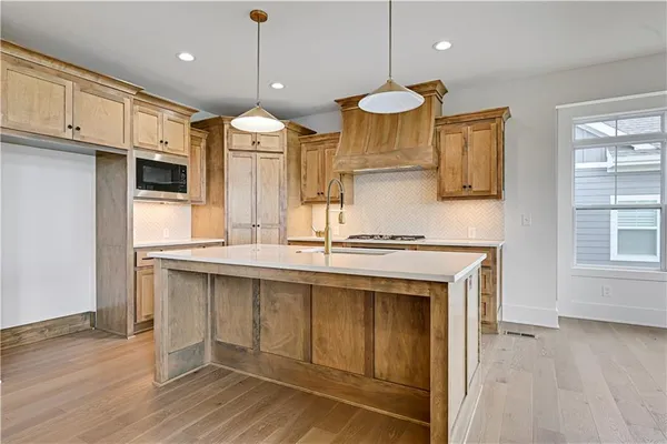 $669,510 | 13427 West 174th Terrace, Overland Park, KS 66221