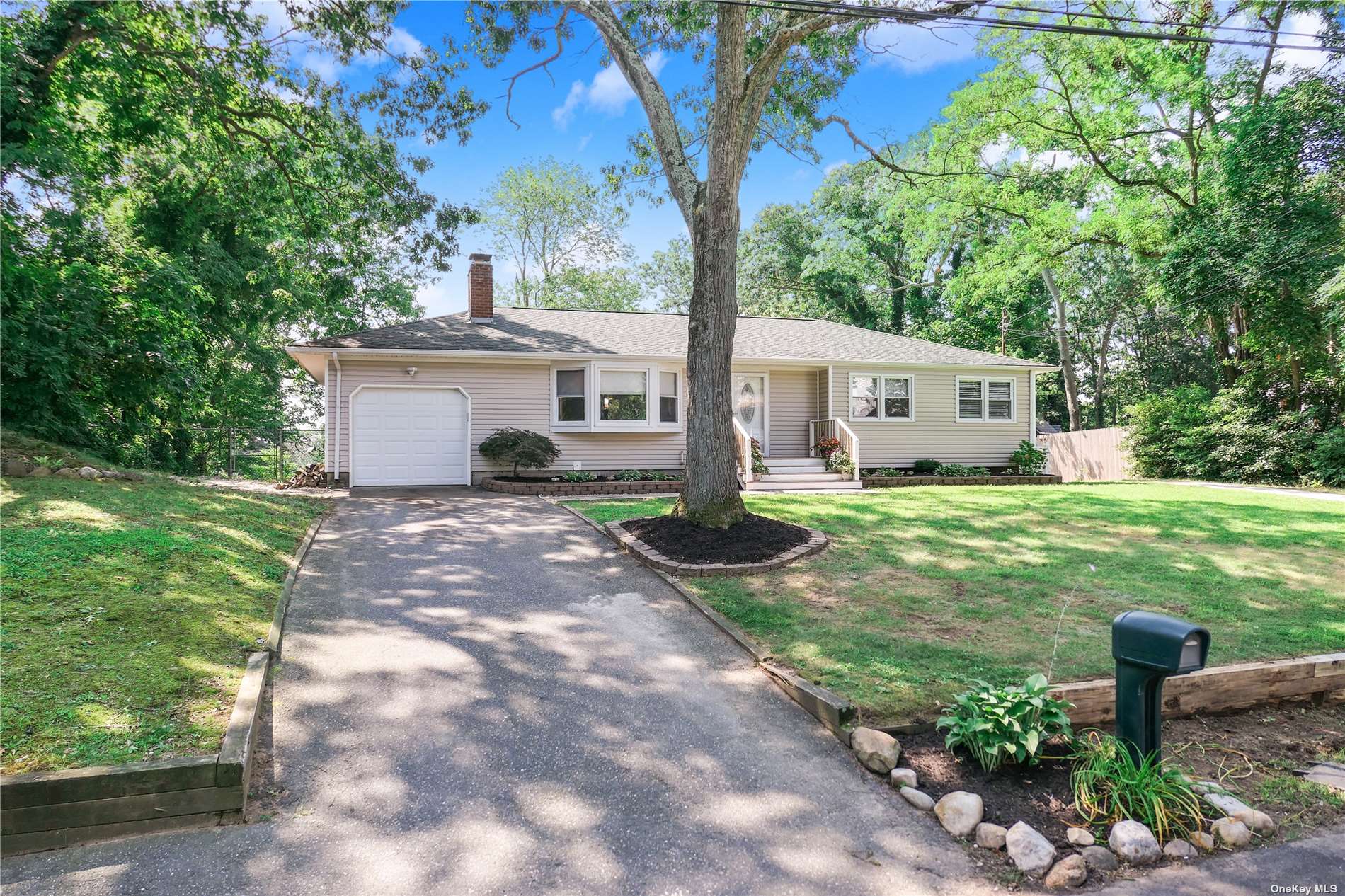 8 Sayville Road Sound Beach, NY 11789 - Photo 1 of 1 Gallery Image 1
