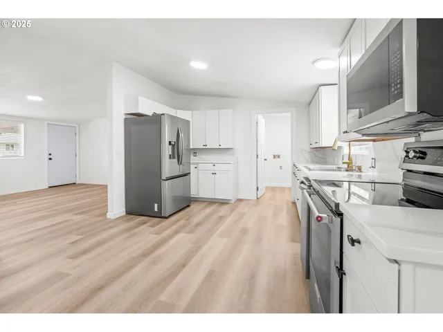 $325,000 | 1190 27th Avenue, Sweet Home, OR 97386