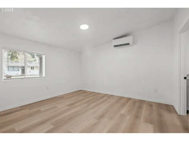 $325,000 | 1190 27th Avenue, Sweet Home, OR 97386