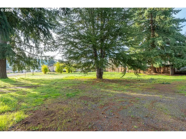 $325,000 | 1190 27th Avenue, Sweet Home, OR 97386